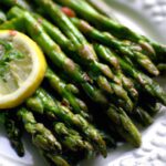 Zesty Lemon Garlic Asparagus: A Fresh Twist on Veggies